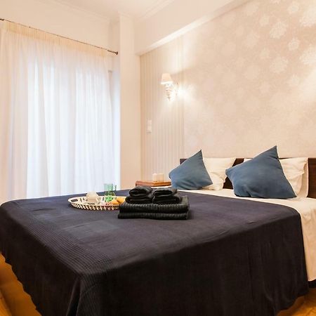Classy And Stylish Private Apartment At Acropolis Museum Metro Station Athena Bagian luar foto